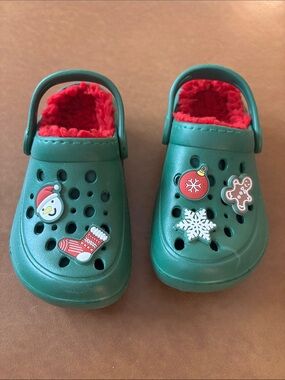 Lily & Dan Kids Green Clog Shoes with Red Fleece Lining